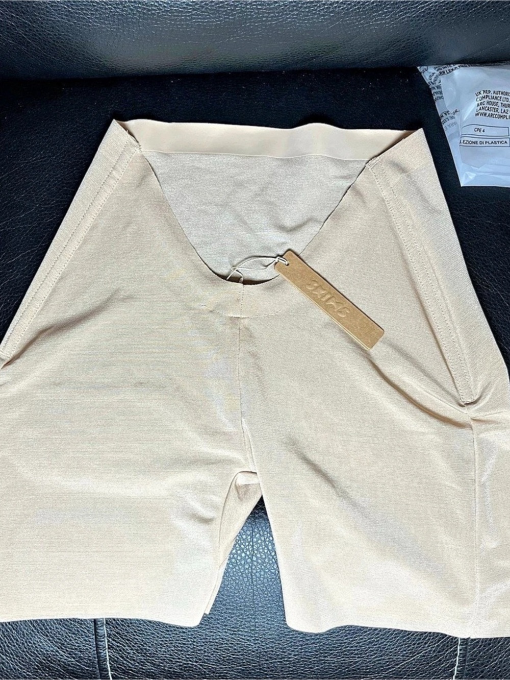SKIMS NWT Sheer Sculpt Low Back Short